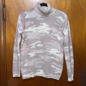 Charter Club Luxury 100% Cashmere Camo Turtleneck Sweater - Large